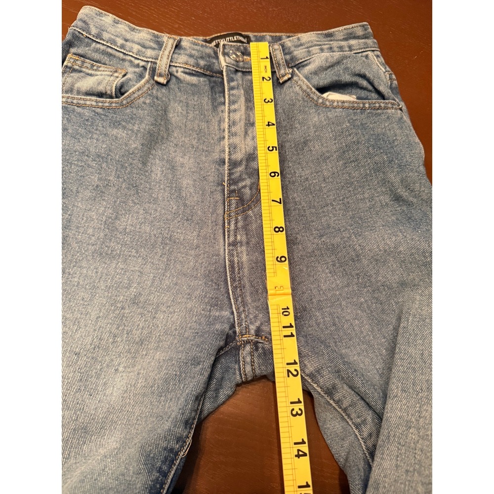 PrettyLittleThing Petite Split Hem Straight Leg Jeans Light Wash Blue US2 UK6 - Picture 10 of 11